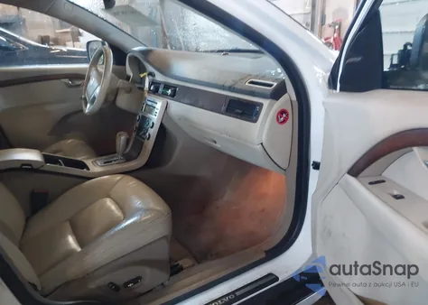 2010 Volvo Xc70 3.2 из США, поврежденный, VIN YV4982BZ6A1092392